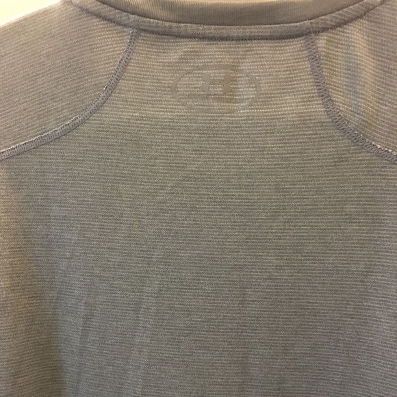 Under armour long sleeve - Picture 4 of 4